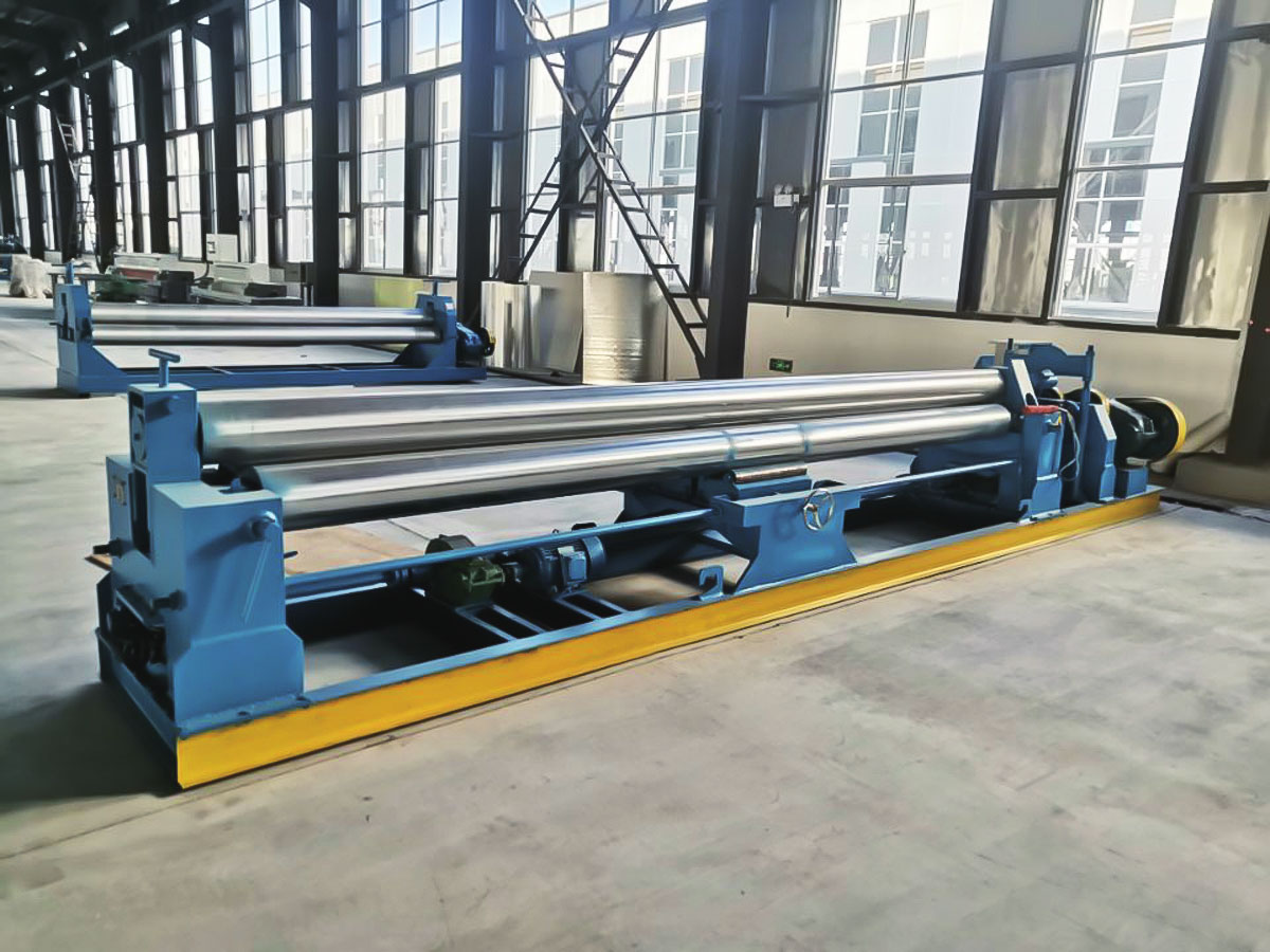 Machine de nivellement à trois rouleaux